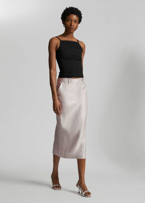 21 Minimalist Clothing Brands for Every Budget - The Femmena